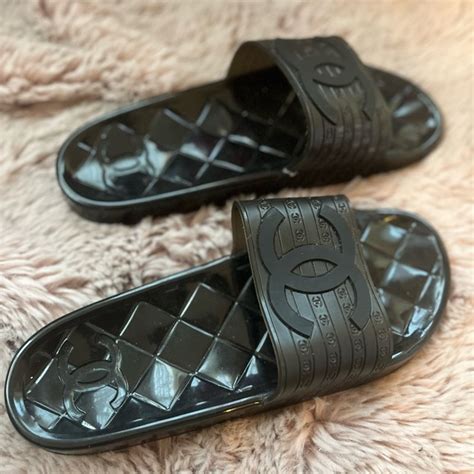 chanel pool slides 2019|Chanel female slides.